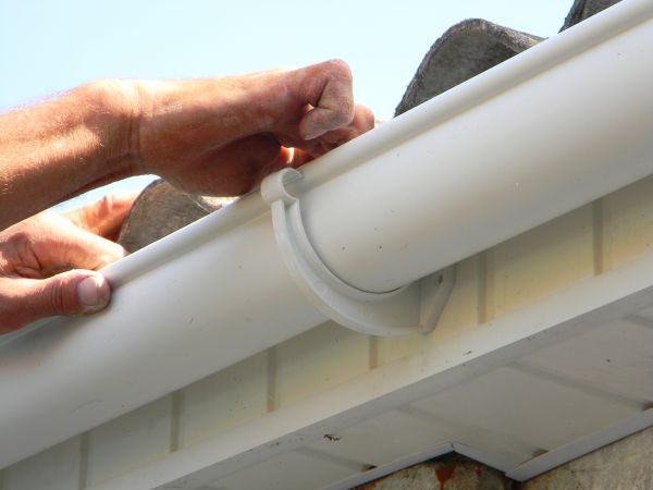 Professional Plastic Gutter Repair